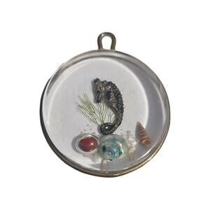 VTG MCM Resin Seahorse + seashell pendant for necklace or bracelet